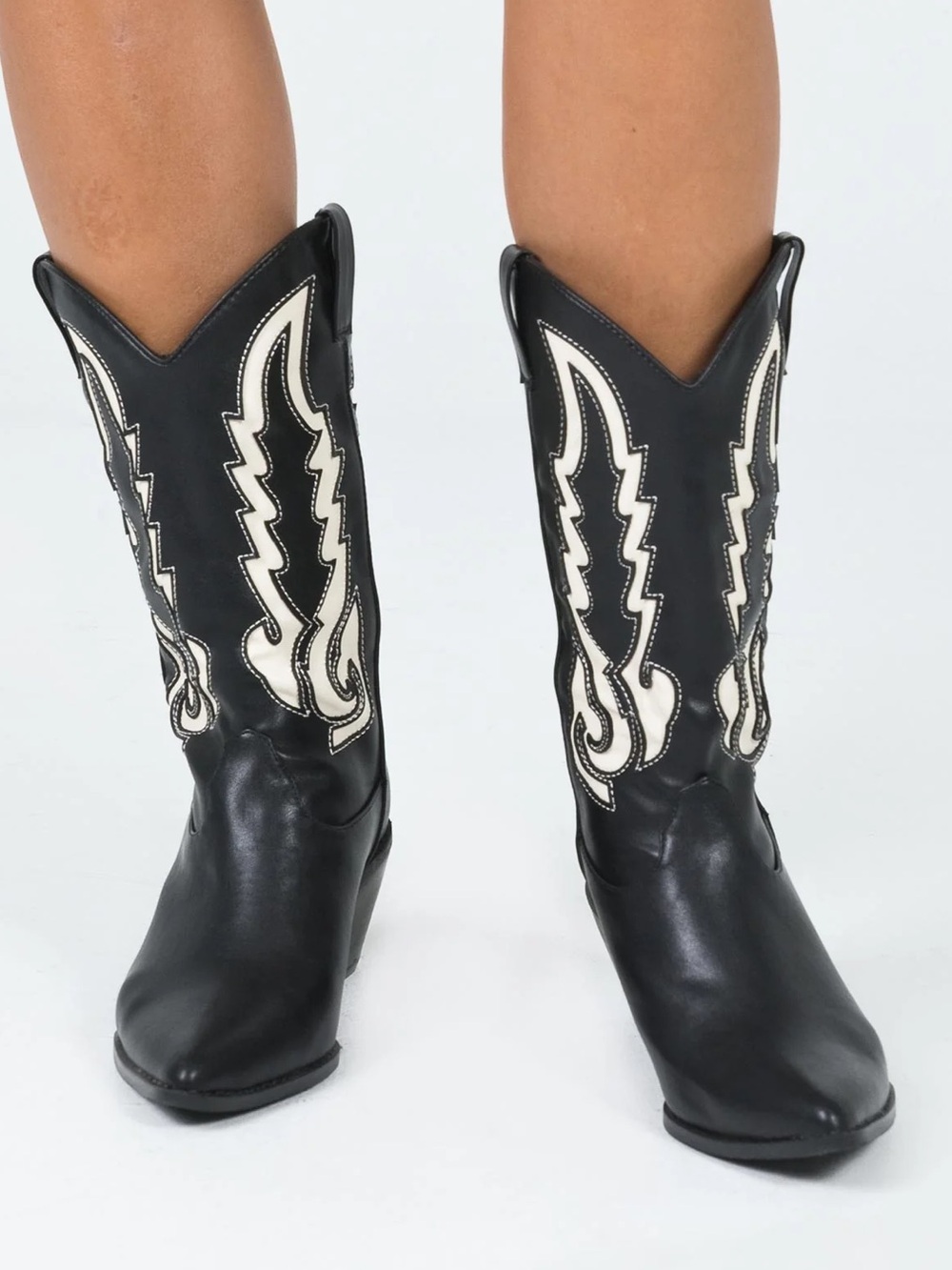 Billini Norva Boots Black / Bone